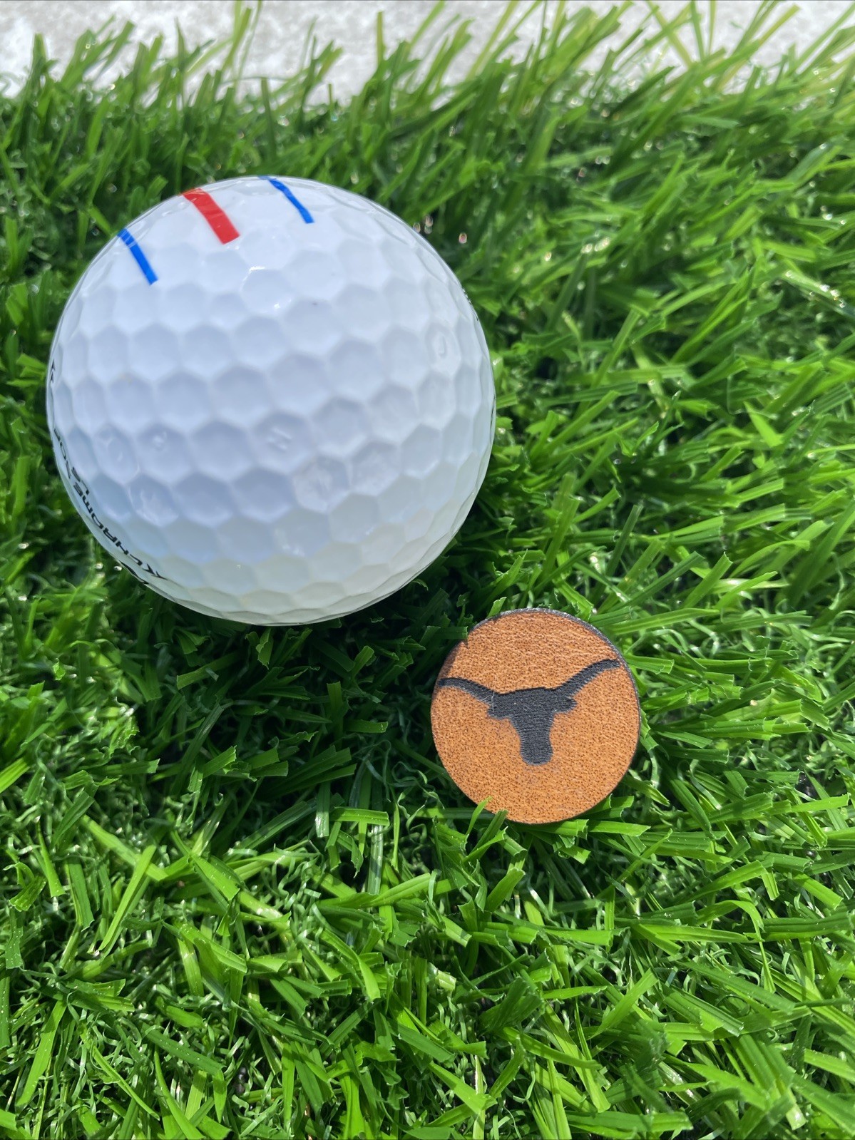 5 Pack Texas Longhorns    Magnetic Leatherette Golf Ball  Marker