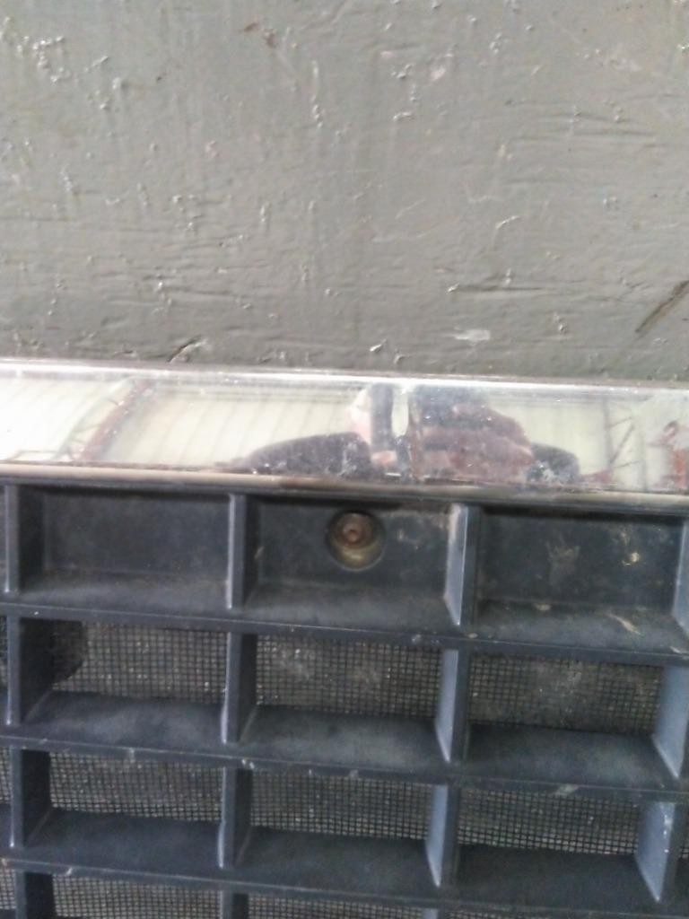 For 2013 VOLVO VNL 2003-2018 GRILLE N/A , IL