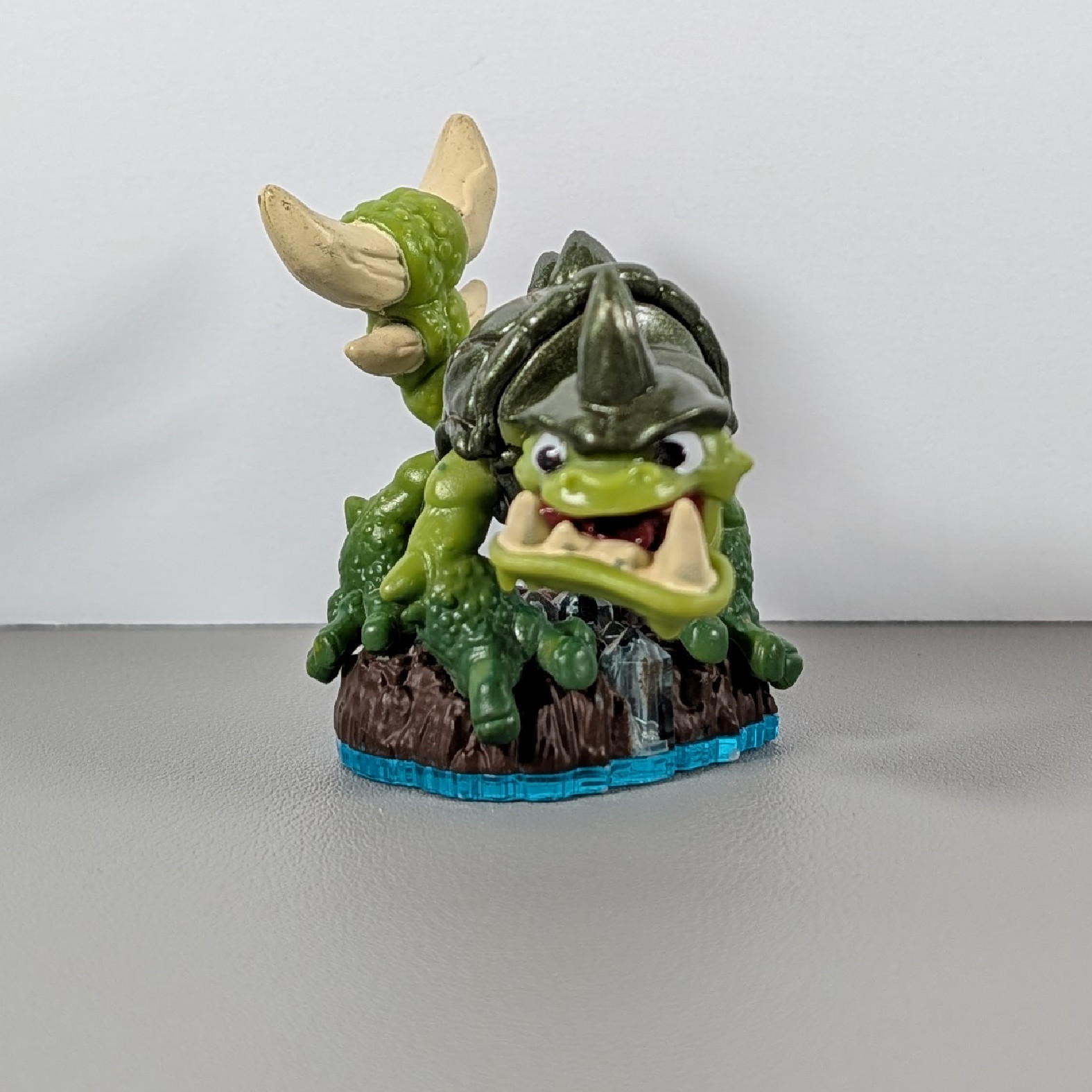 Skylanders Swap Force Figure – Slobber Tooth (Blue Base)