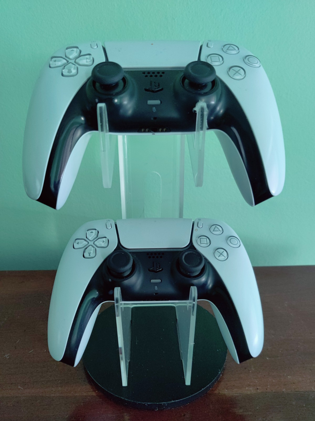 PS5 Contoller Acryllic Stand with Black Base