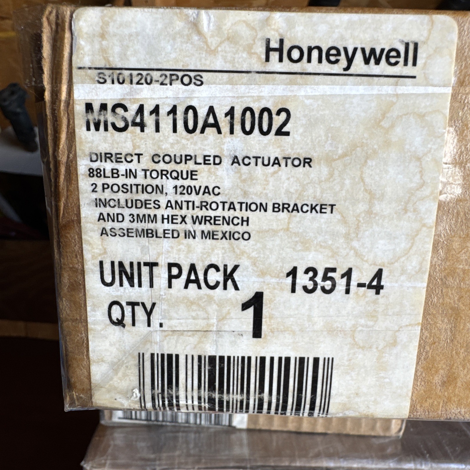 Honeywell MS4110 A 1002 Direct Coupled Actuator 88LB 2  Position 120 Vac ￼￼