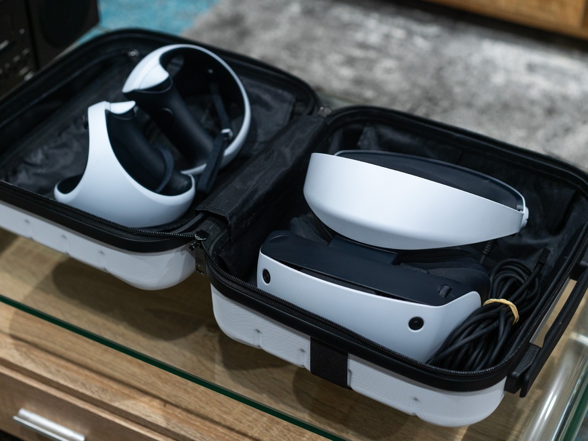 SONY PSVR2 Virtual Reality VR Set for Play Station PS5, Hard Case