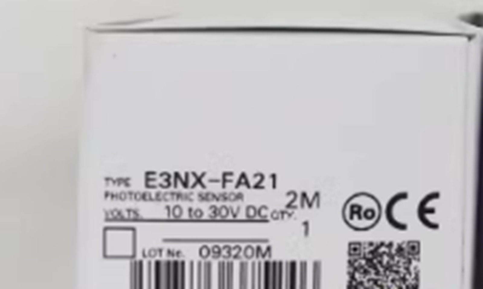 New In Box Omron E3NX-FA21