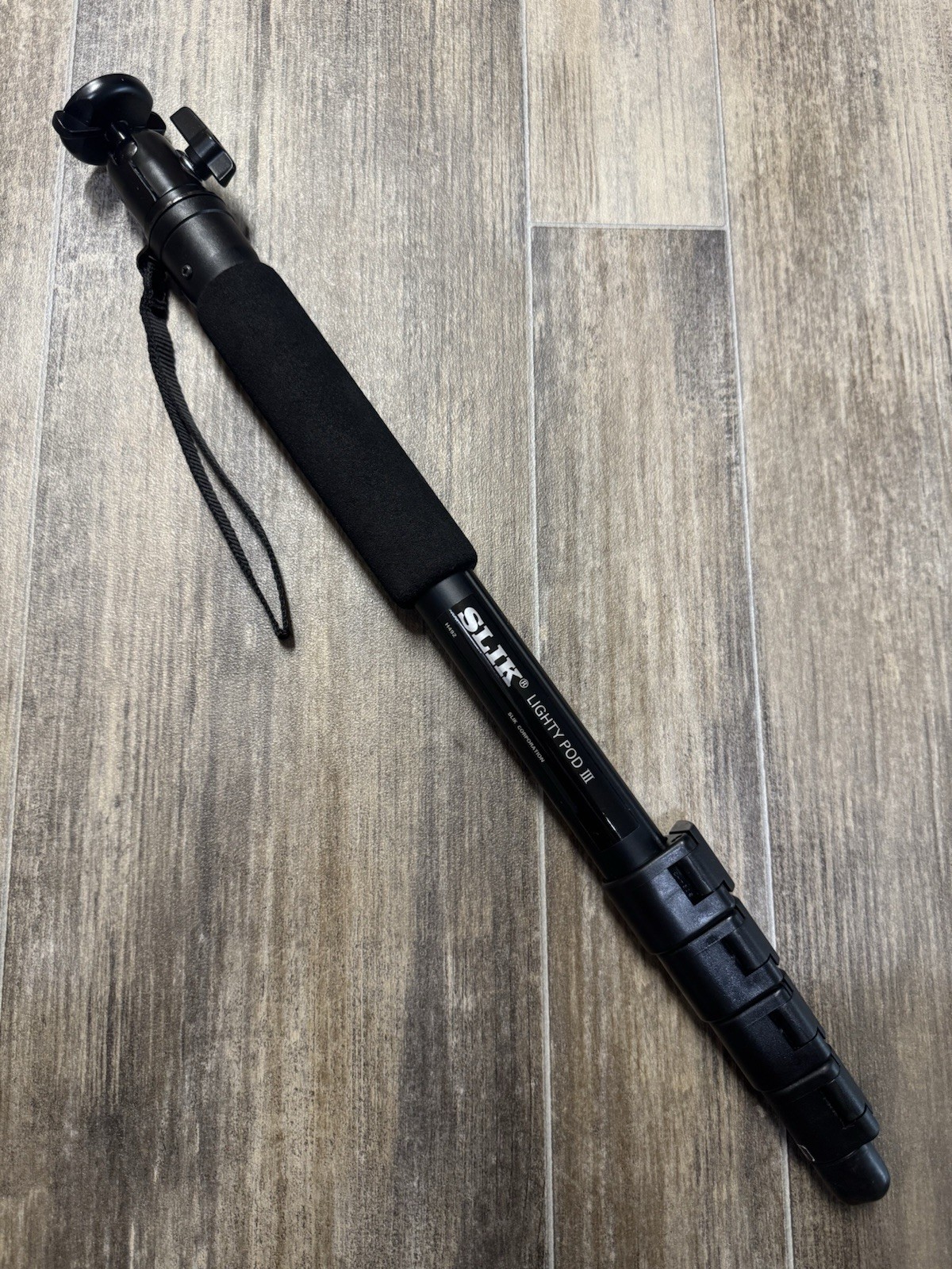 NICE CONDITION! Slik Lightly Pod-III H492 W/ SBH-100 Ball Head Camera Pod