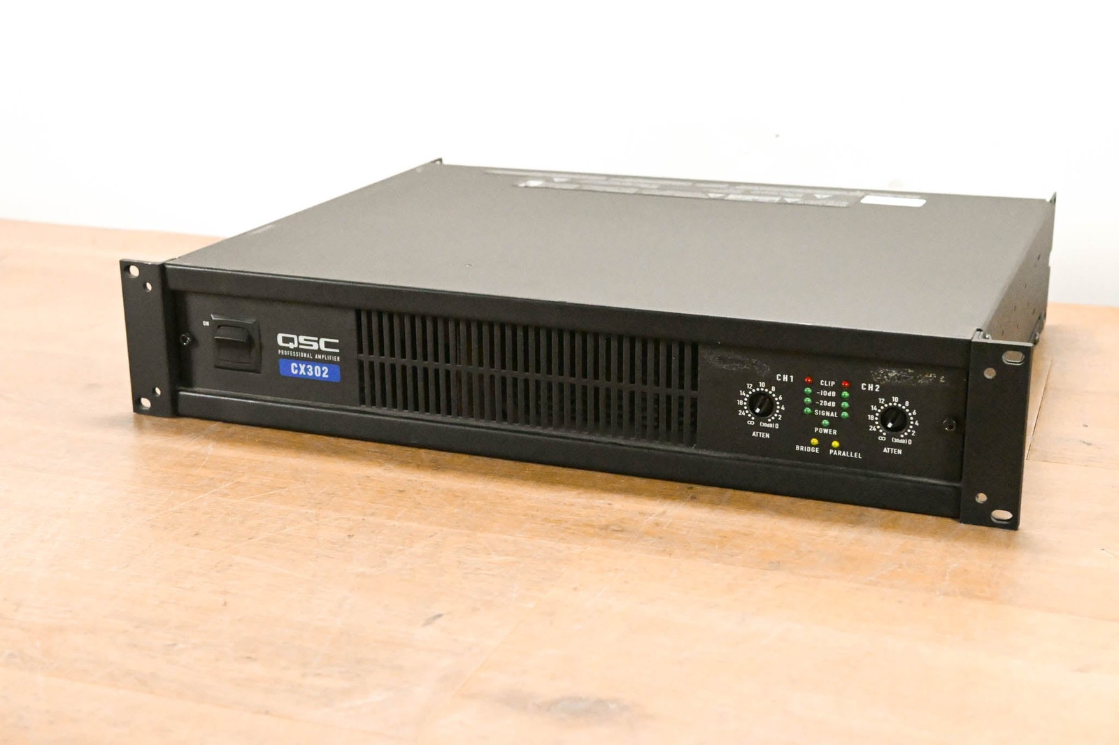 QSC CX302 2-Channel Power Amplifier CG0127F
