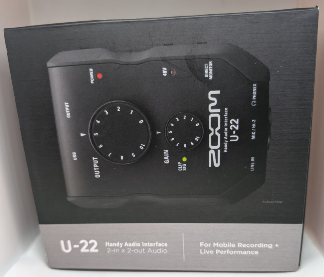 Zoom U-22 Handy Audio Interface with Box and all original accessories