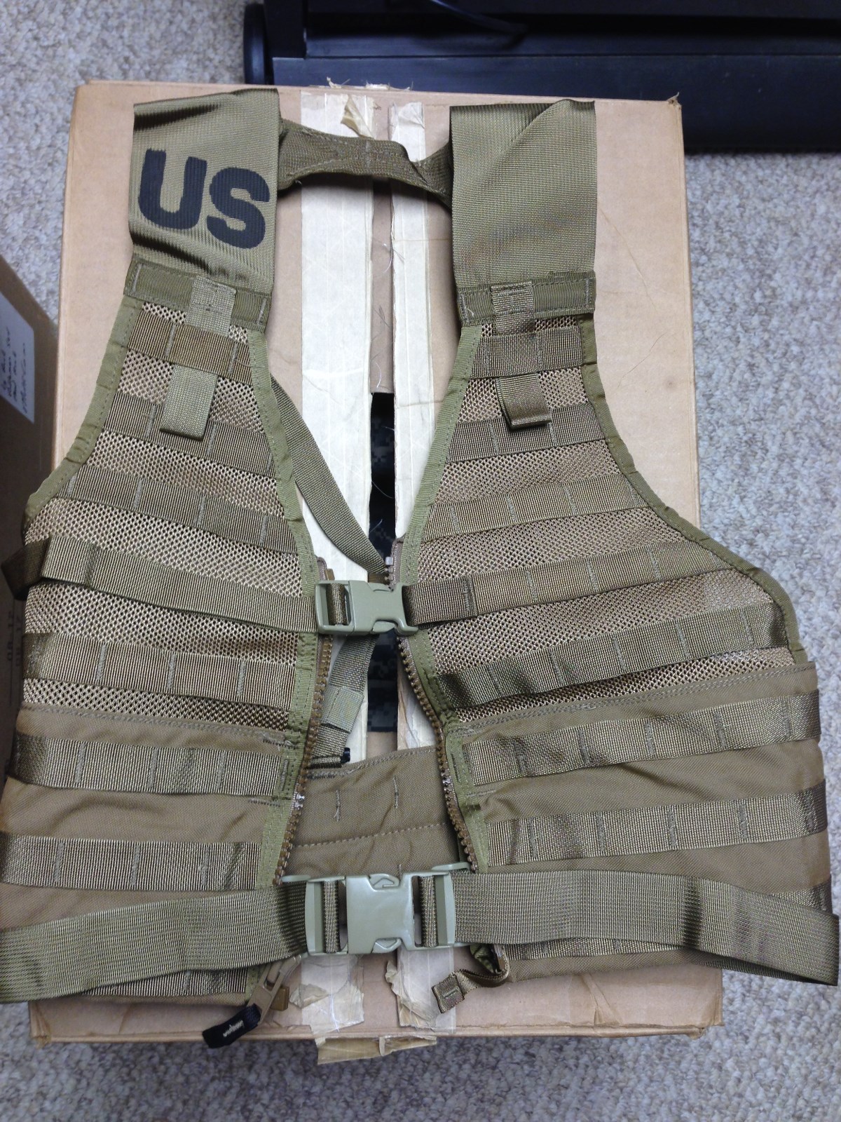 Coyote MOLLE II Fighting Load Carrier, (FLC) BRAND NEW IN BAG!!