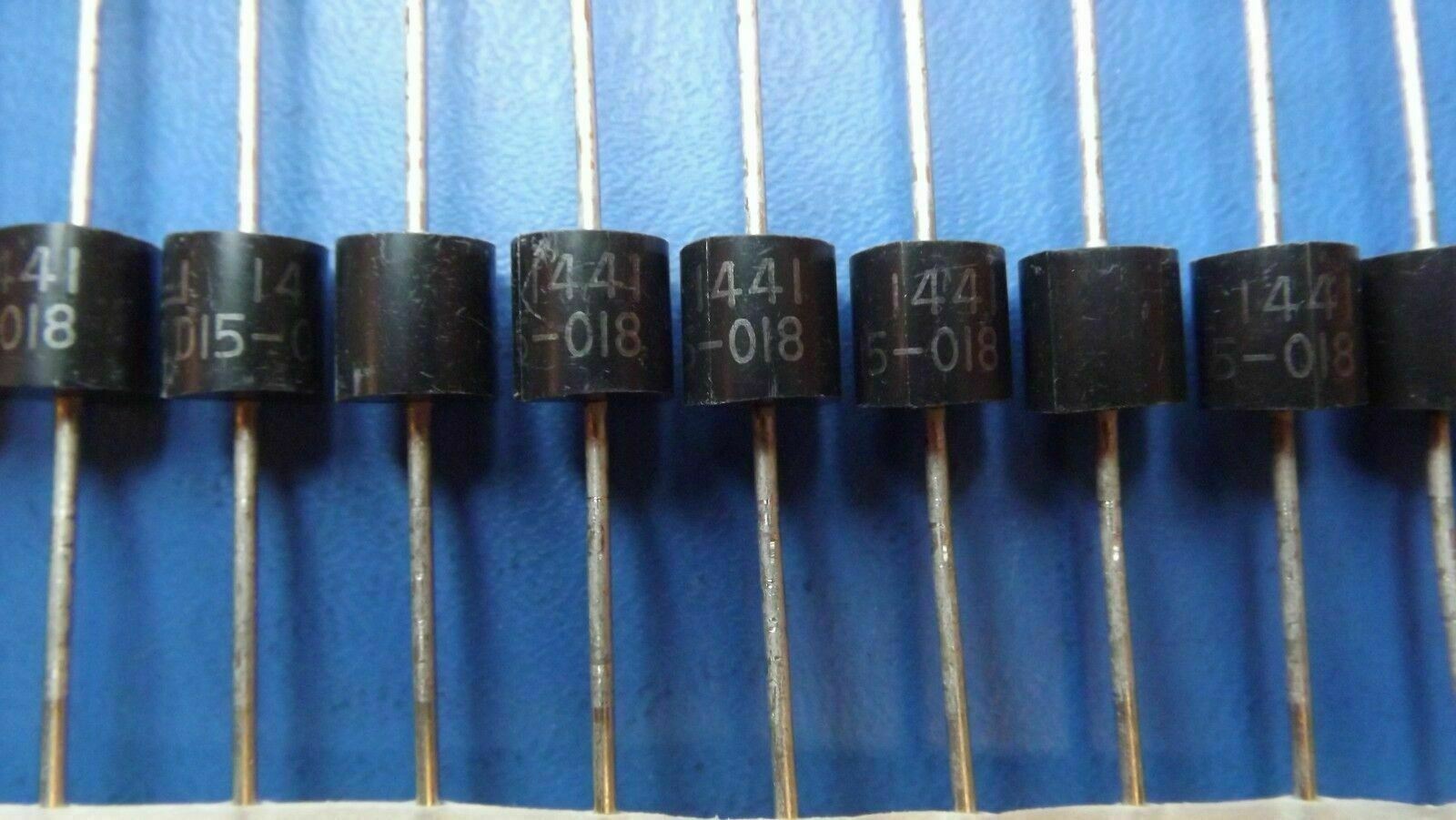 (5PCS) SLD15-018 LITTELFUSE TVS DIODE 15VWM 24.4VC AXIAL