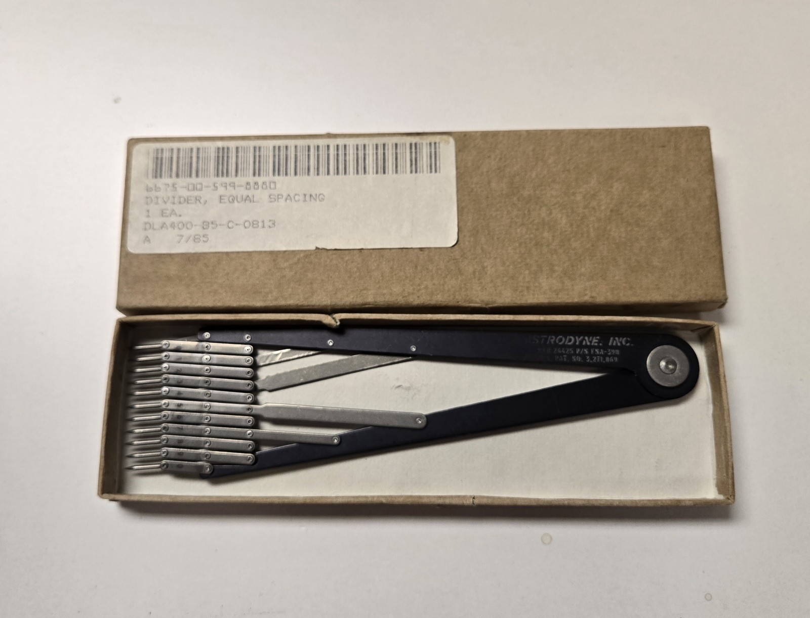 ASTRODYNE VINTAGE 6675-00599-8880 DIVIDER, EQUAL SPACING  7/85  AS SHOWN