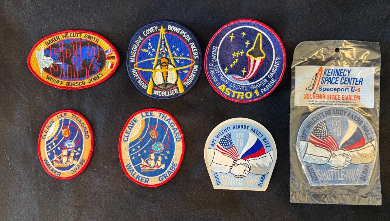 NASA STS 30 35 61 68 79 Shuttle Mission Space Patches Lot of 6 + 1 Sticker NEW
