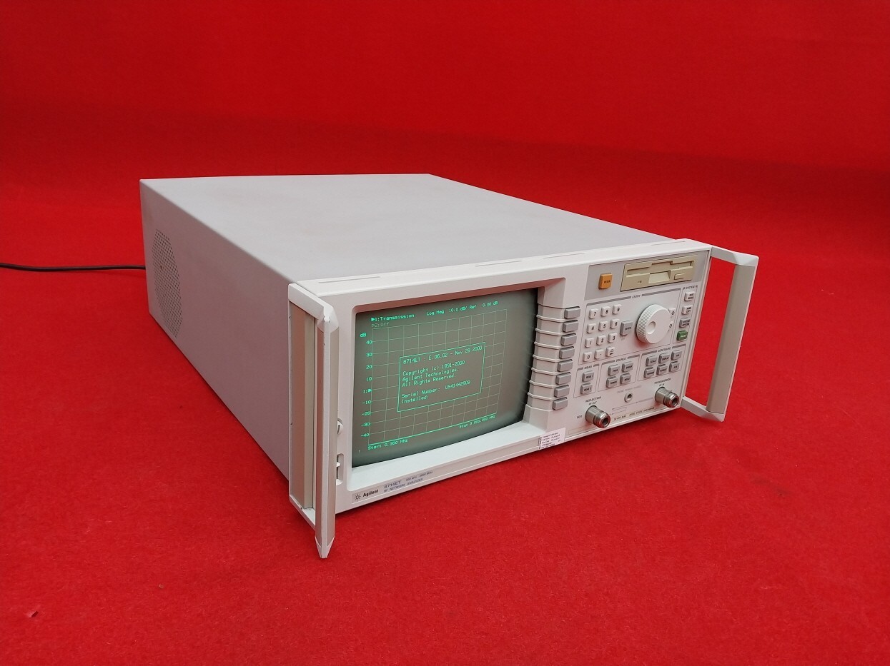 Agilent 8714ET. 300KHz-3000MHz RF NETWORK ANALYZER