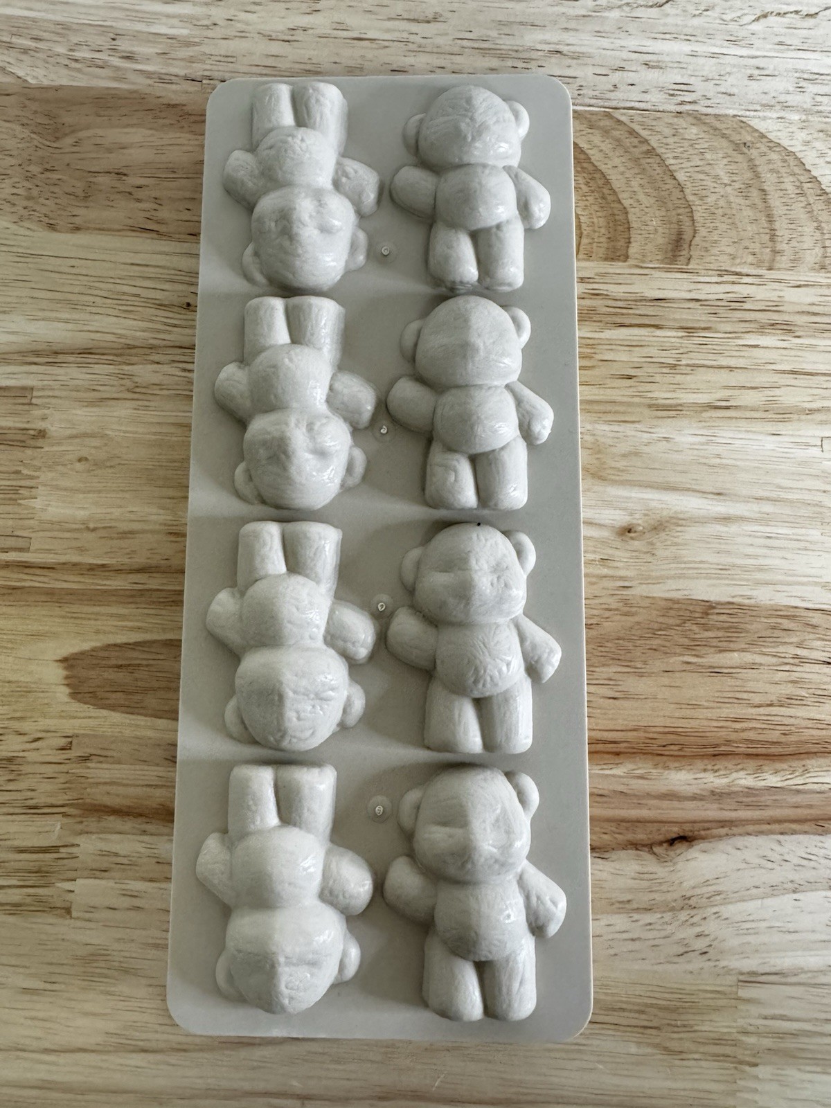 Vintage Party Talk Bear 8 Compartment Ice Cube Chocolate Candle Soap Mold