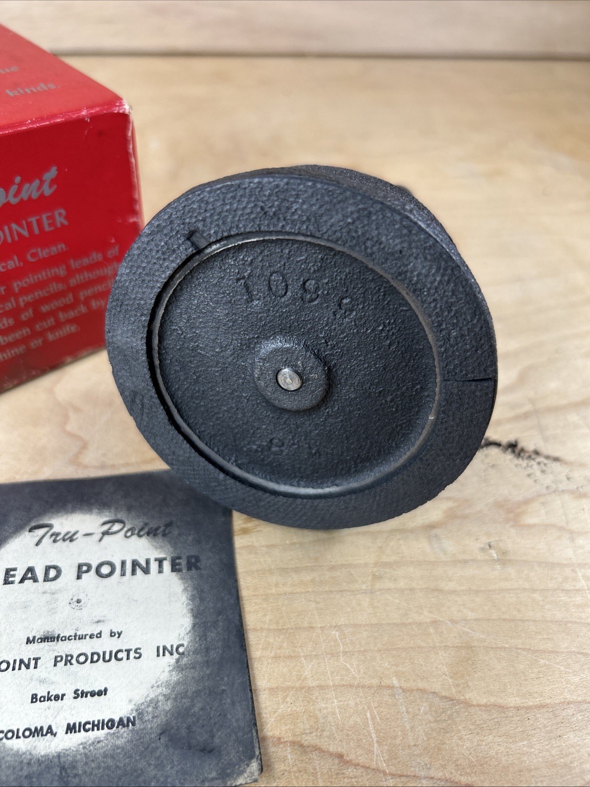 Vintage Tru-Point Pencil Pointer Lead Pencil Sharpener W/ Original Box Drafting