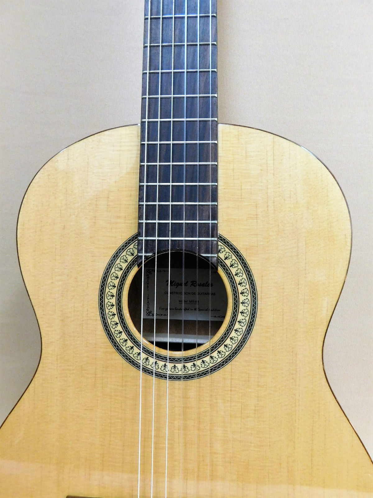 Miguel Rosales Model 9 Solid Top "Tan Shell" Classical Guitar + Gig Bag &Strings