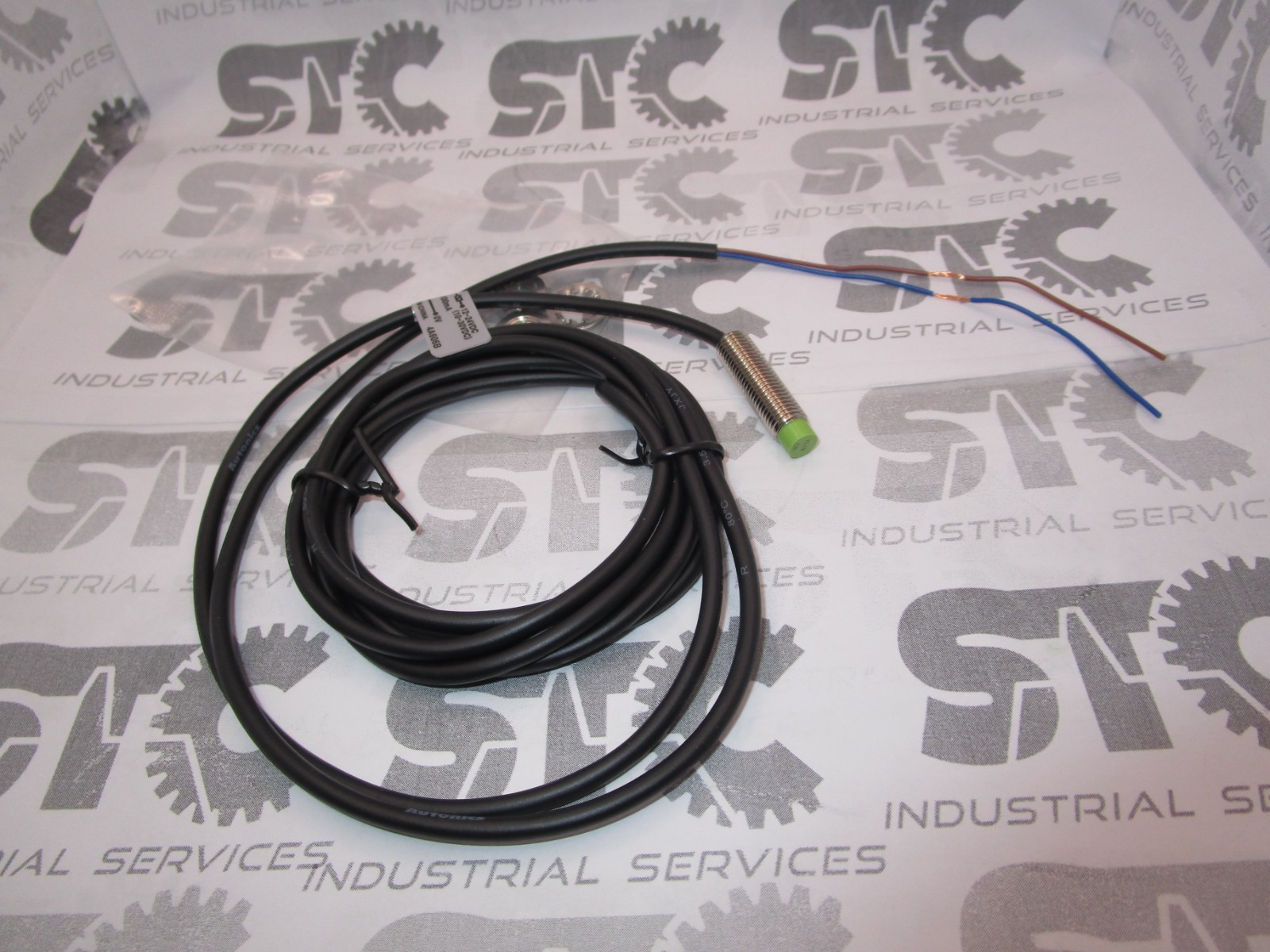 PRT08-2DO Genuine AUTONICS Inductive sensor FAST SHIPPING
