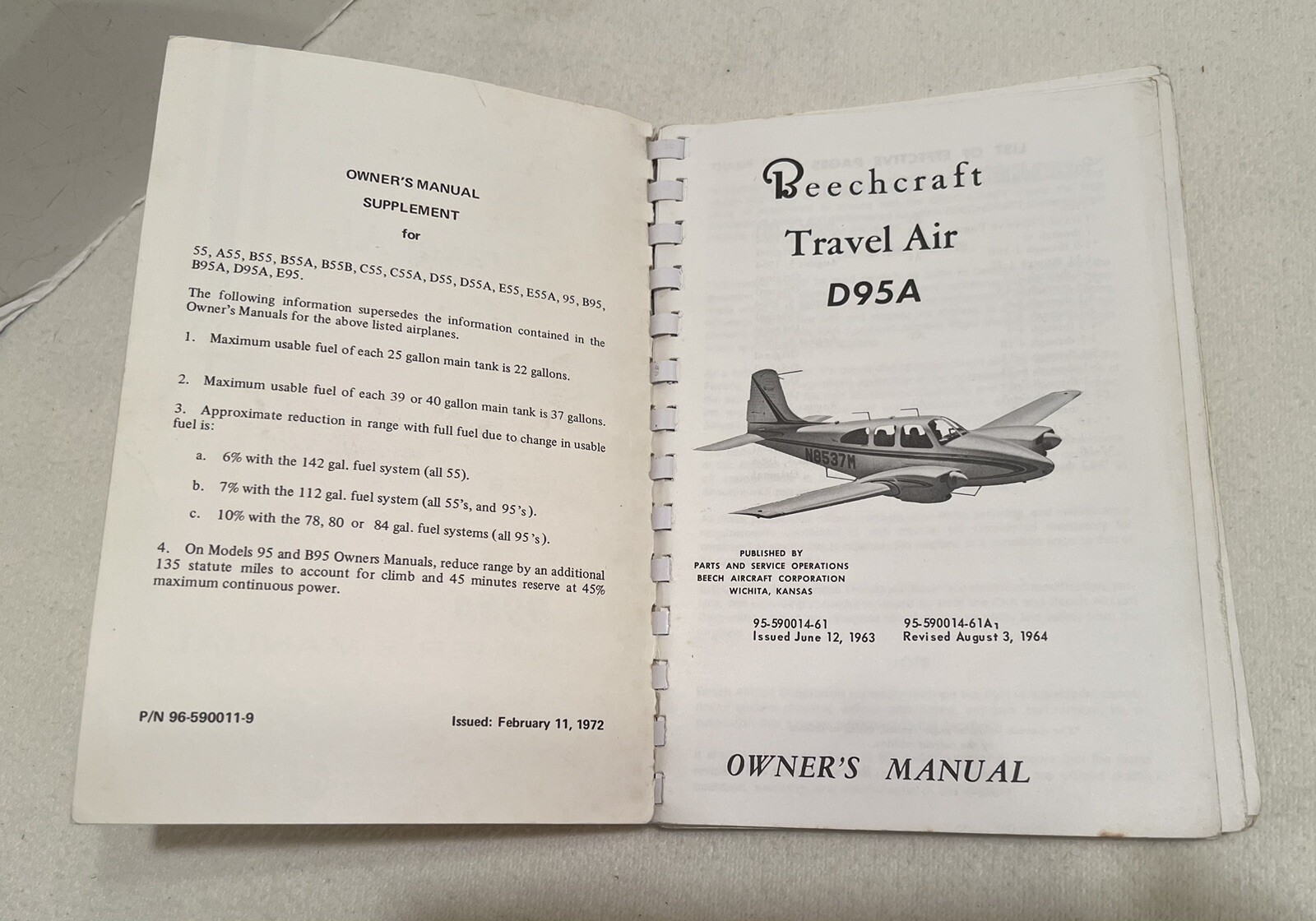 Beechcraft Travel Air D95A Owners Manual