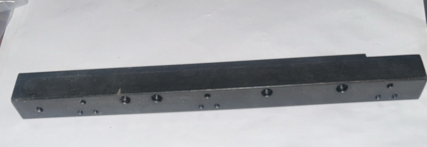 980041 Bar, Stacker