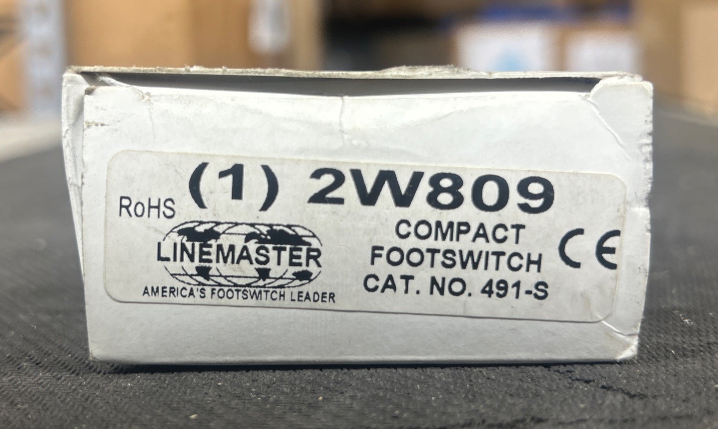 Linemaster Light Duty Foot Switch For 17-58 SPDT Contact Form 2W809