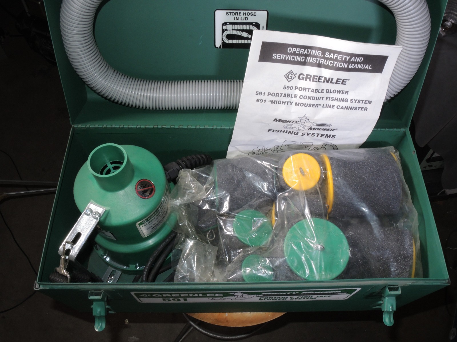 NEW! Greenlee 591 Portable Fish Tape Blower System