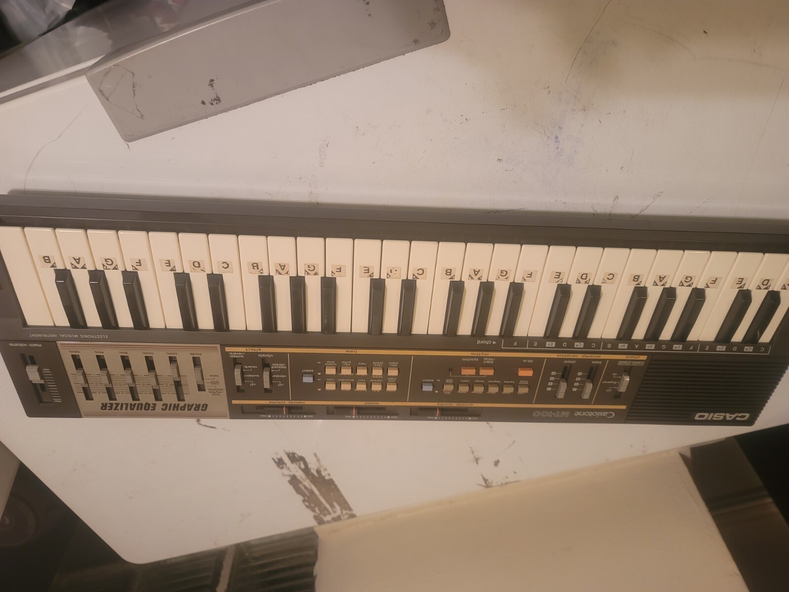 Vintage Casio MT 100 Keyboard Synth w EQ Analog Filter Reverb and Drum Section