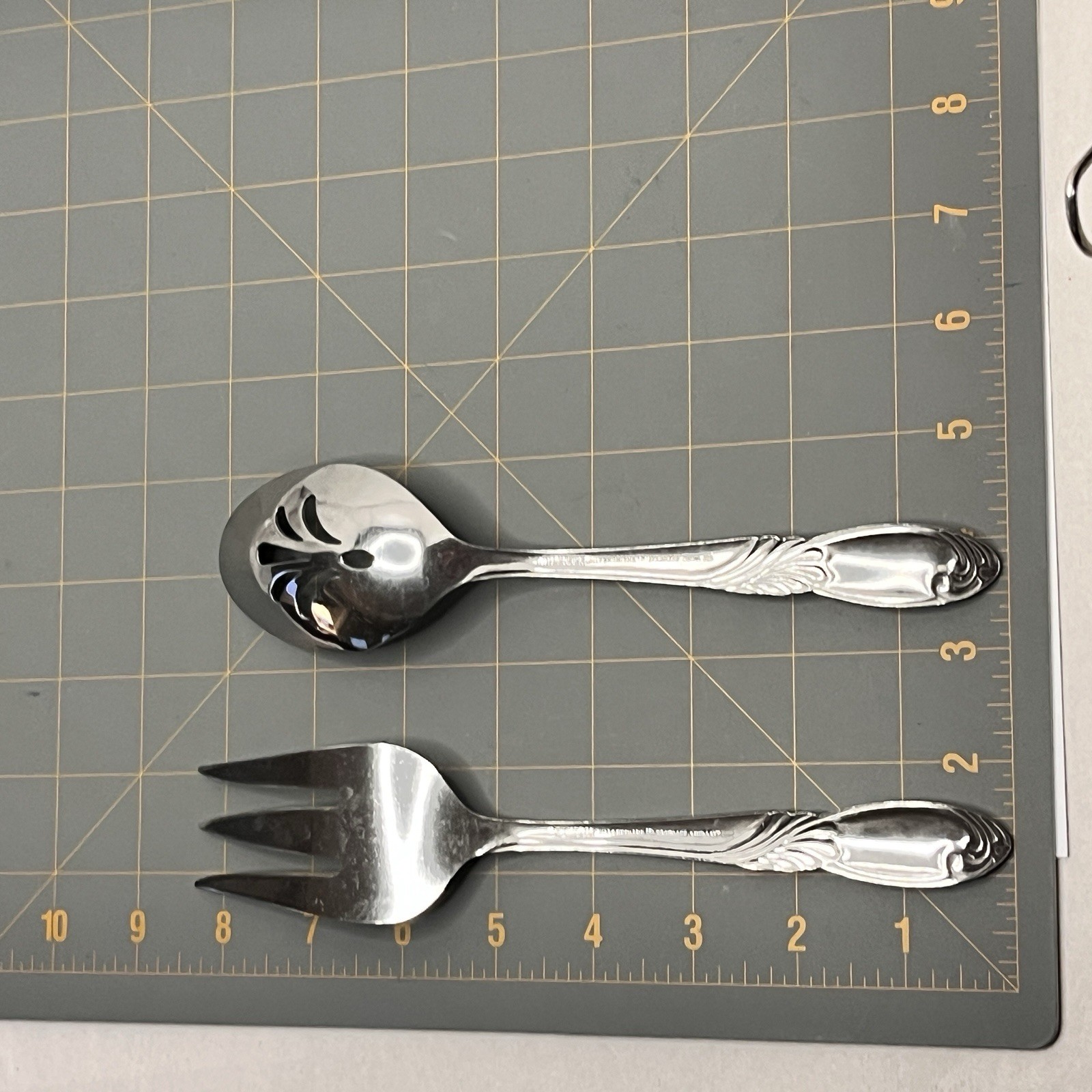 28 PIECES Hampton Silversmiths Stainless Flatware Danube Pattern fork spoon SL