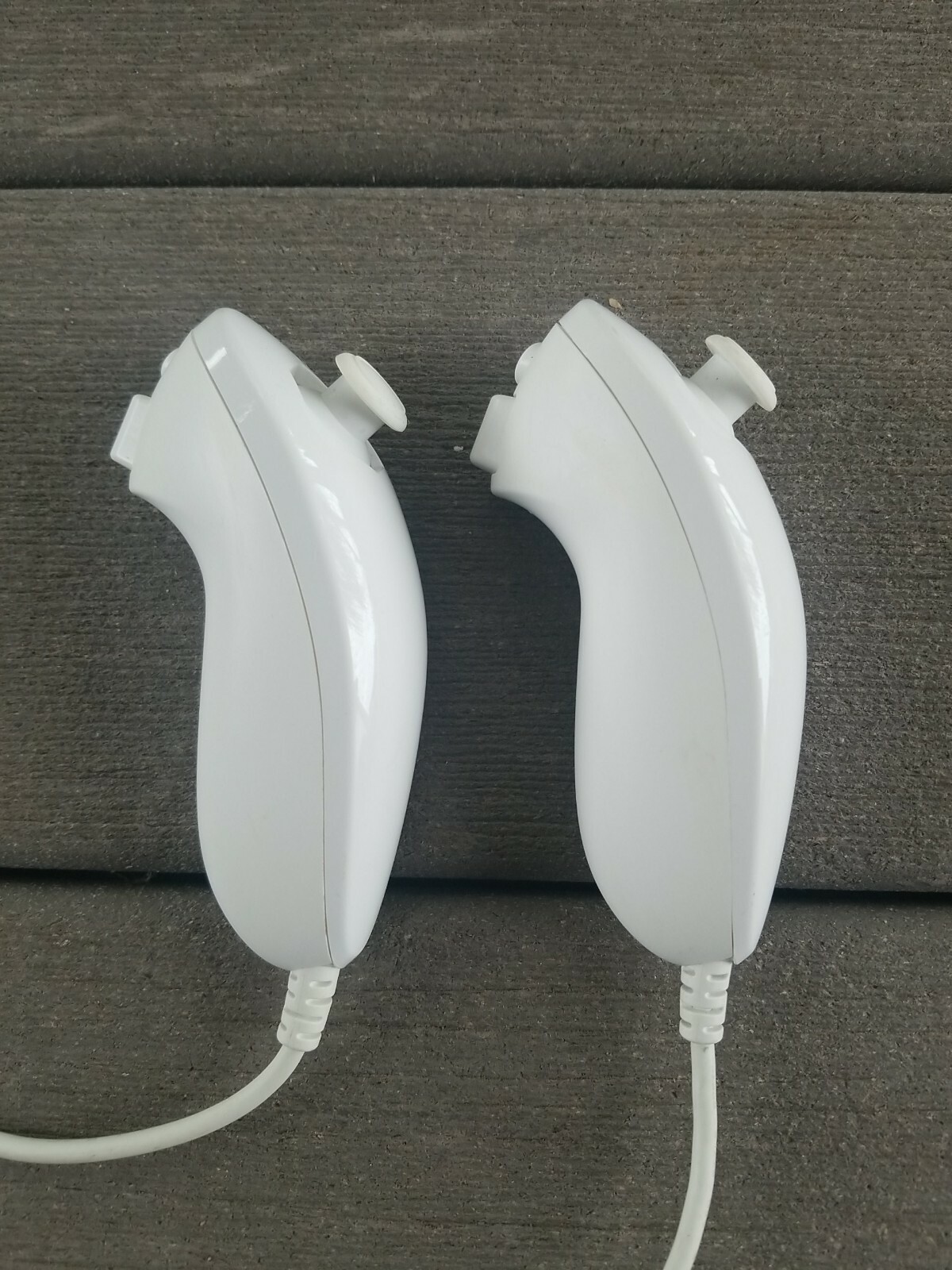 Original Wii Nintendo White Nunchucks Controllers Lot Of 2