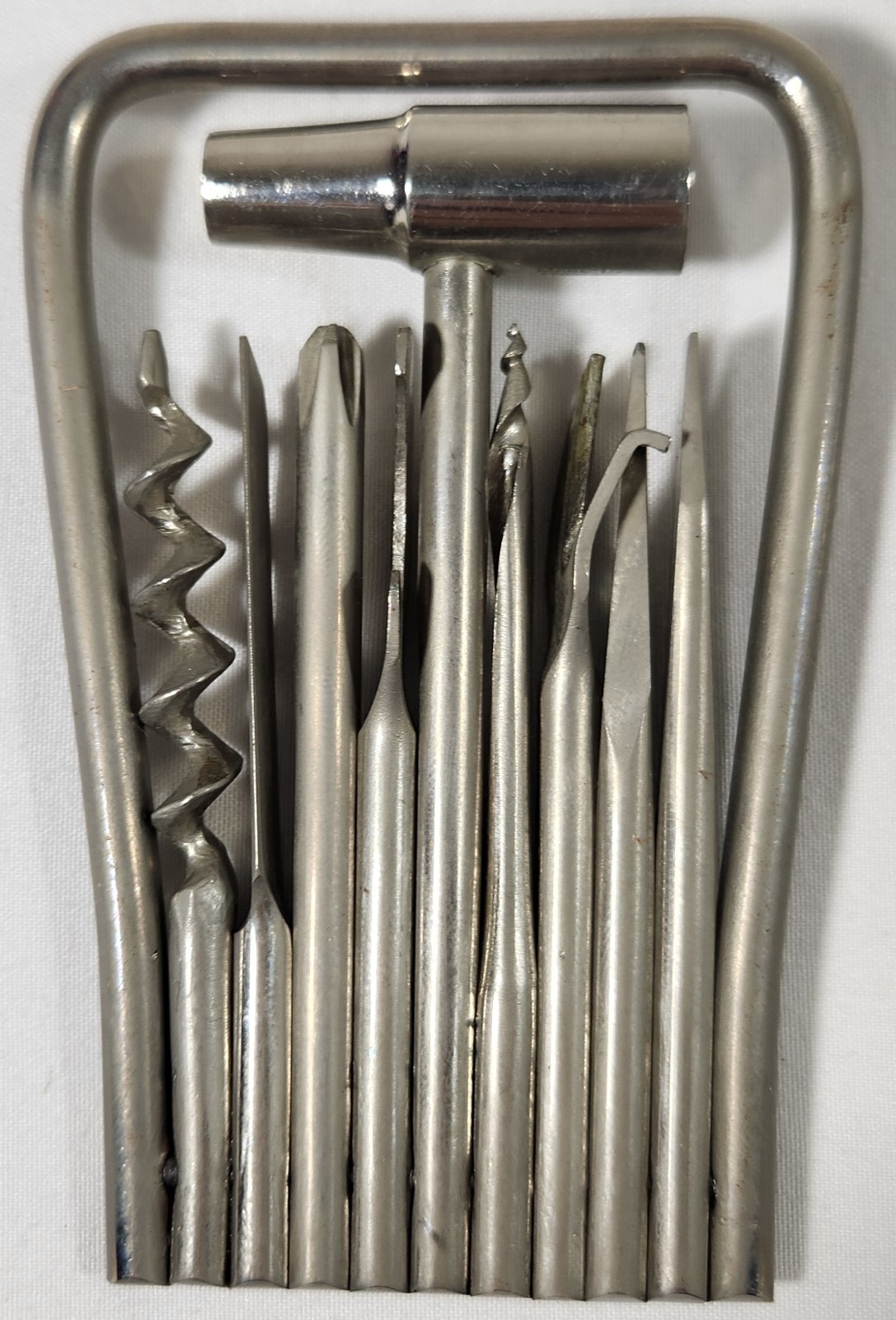 Vintage Byrd 8 Tool Harp Multi Tool  Knife with leather case Excellent