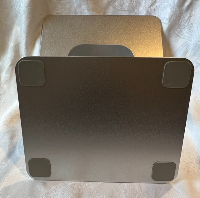 Boyata Silver Aluminum Adjustable Laptop stand