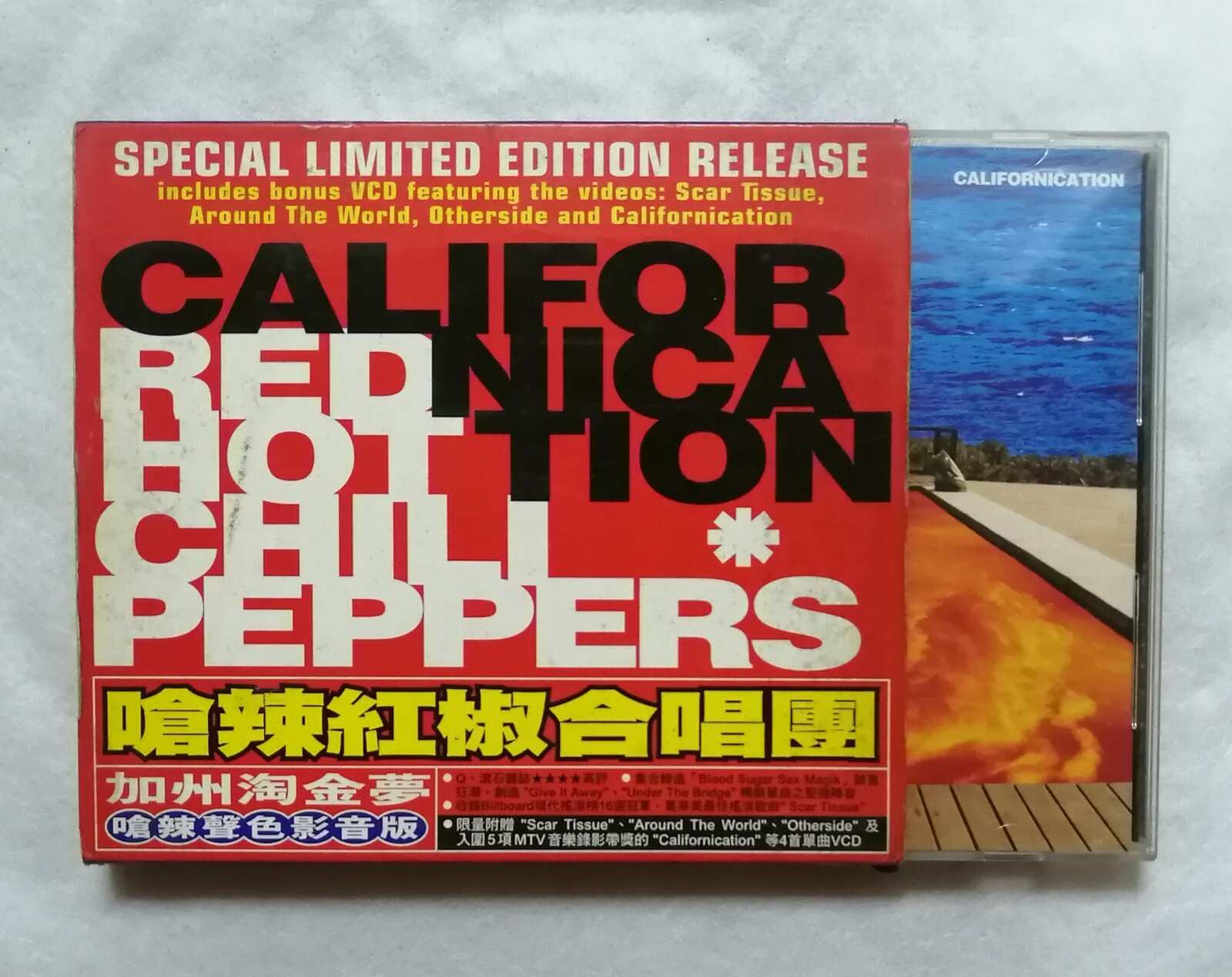 Californication by Red Hot Chili Peppers 2000 WEA Taiwan CD+Bonus VCD Slipcase