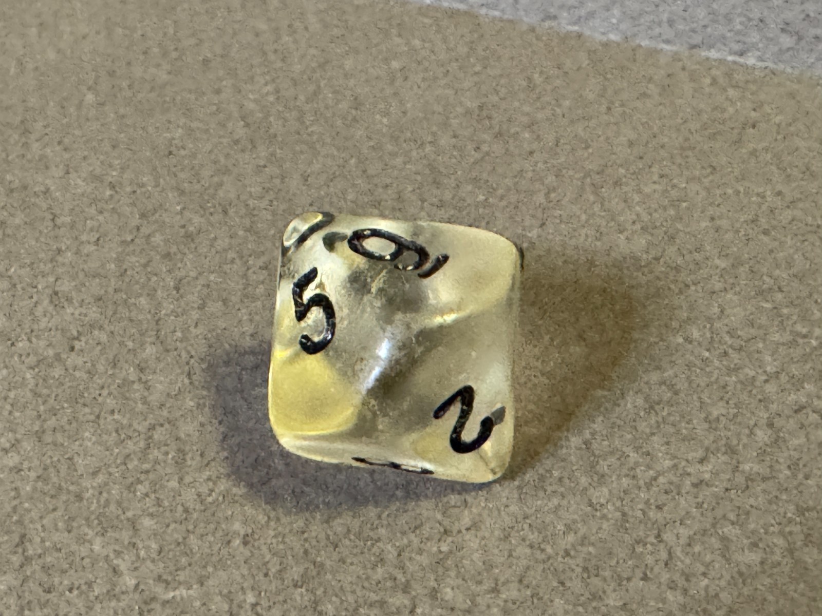 Vintage Armory D10 clear chewy gummy bear color dice rpg d&d