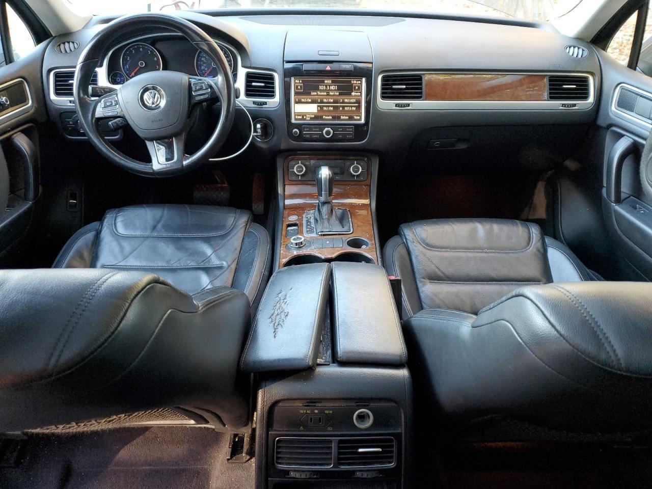 TOUAREG 2014 Glove Box 4989253