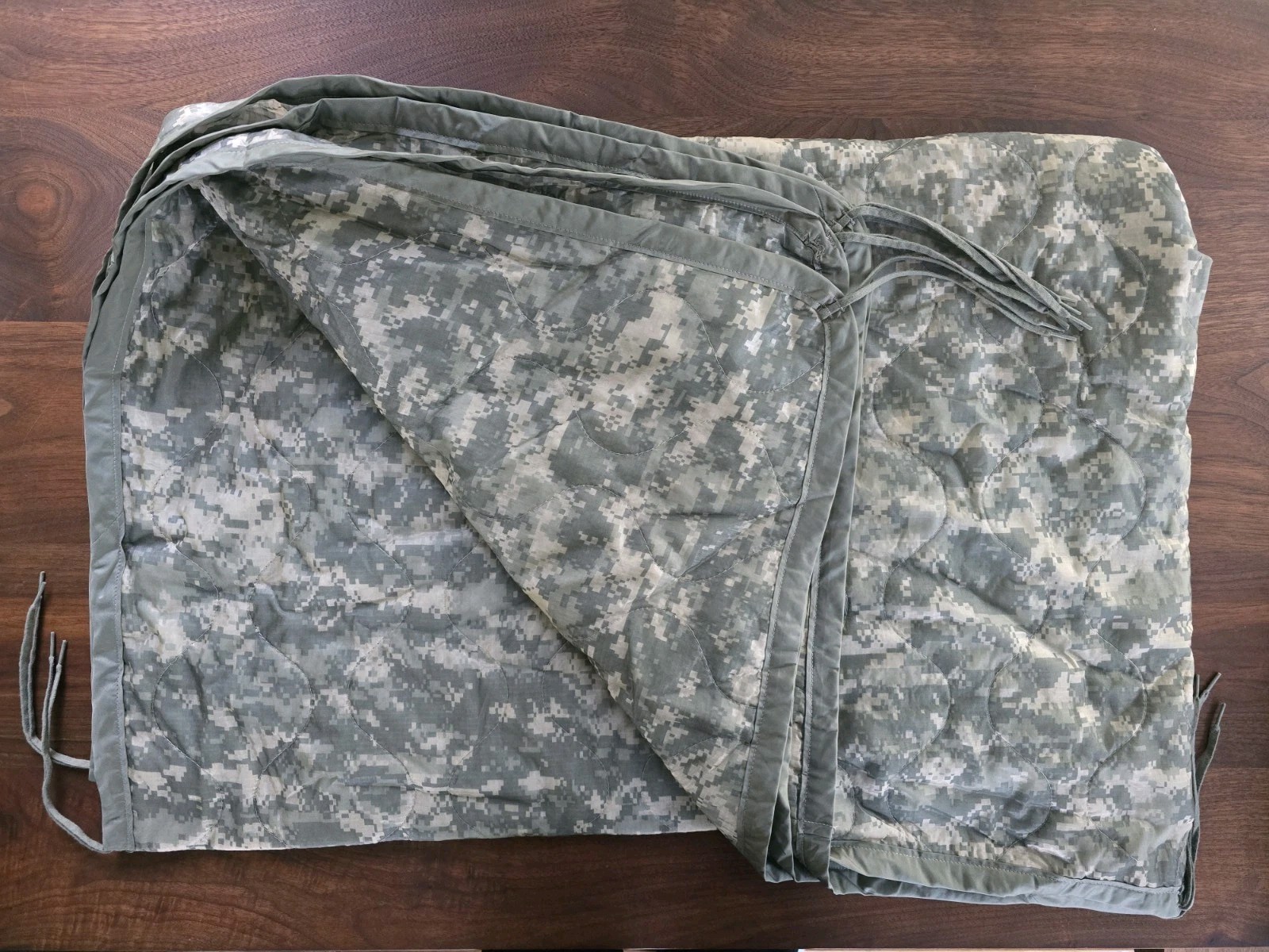 USGI ARMY ACU DIGITAL WET WEATHER PONCHO LINER WOOBIE BLANKET US MILITARY Mint