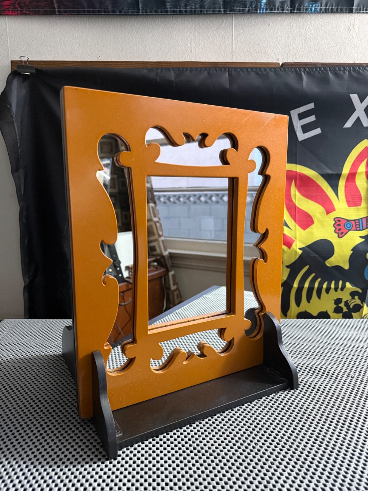 PRO SILK THROUGH MIRROR MAGIC TRICKS CLOSE UP ILLUSIONS GIMMICK PROP SHOW USED