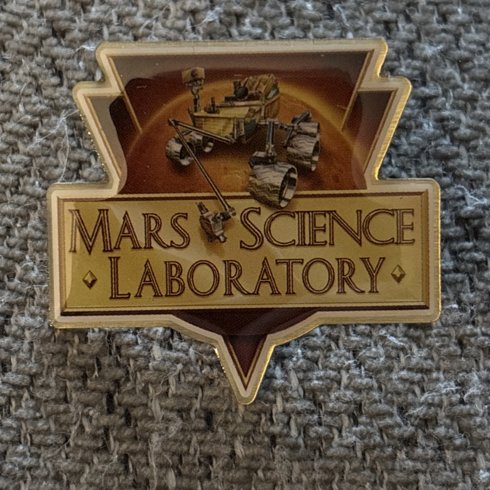 NASA PIN MARS Rover Science Laboratory - Curiosity - JPL Perseverance