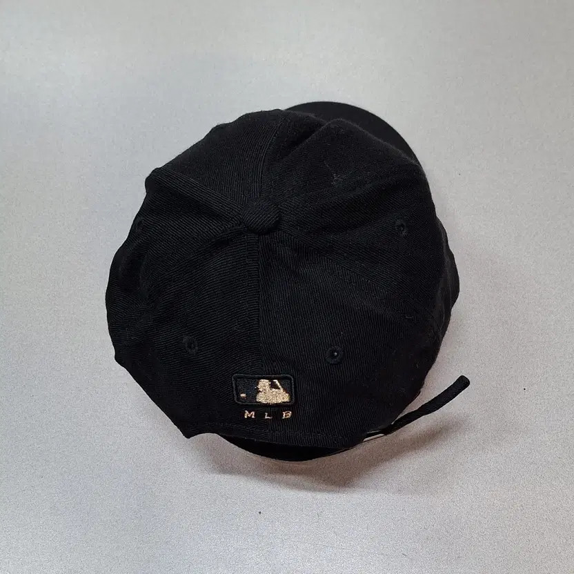 MLB 57 Cap by MLB, Black, Spring/Fall, Size 57cm, AI-Verified