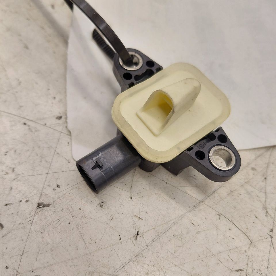 Fiat 500 X Model   Contact Sensor  2016 2017