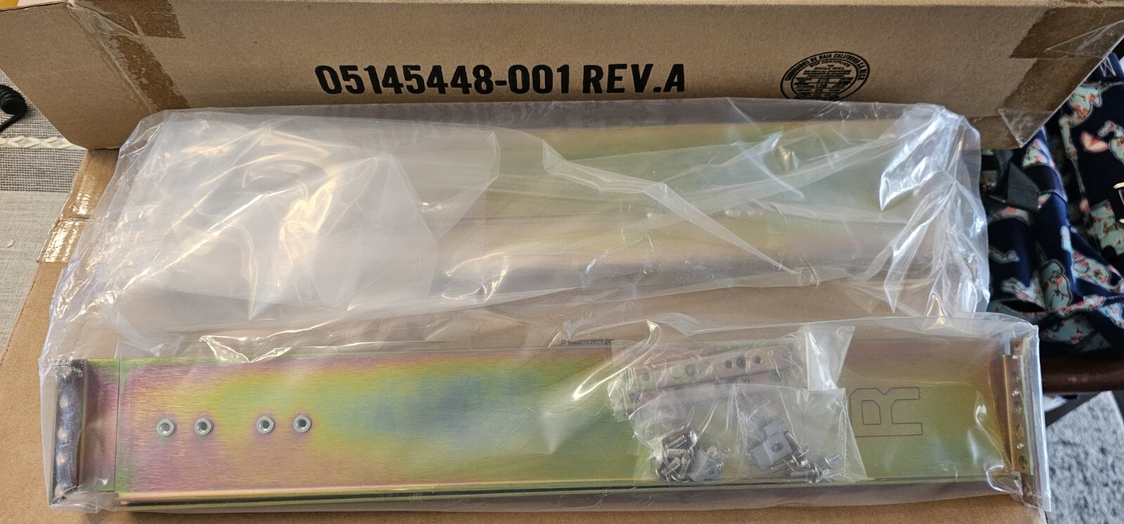 05145448-001 Rev.A - Rails Kit Left And Right With Hardware. New NOS