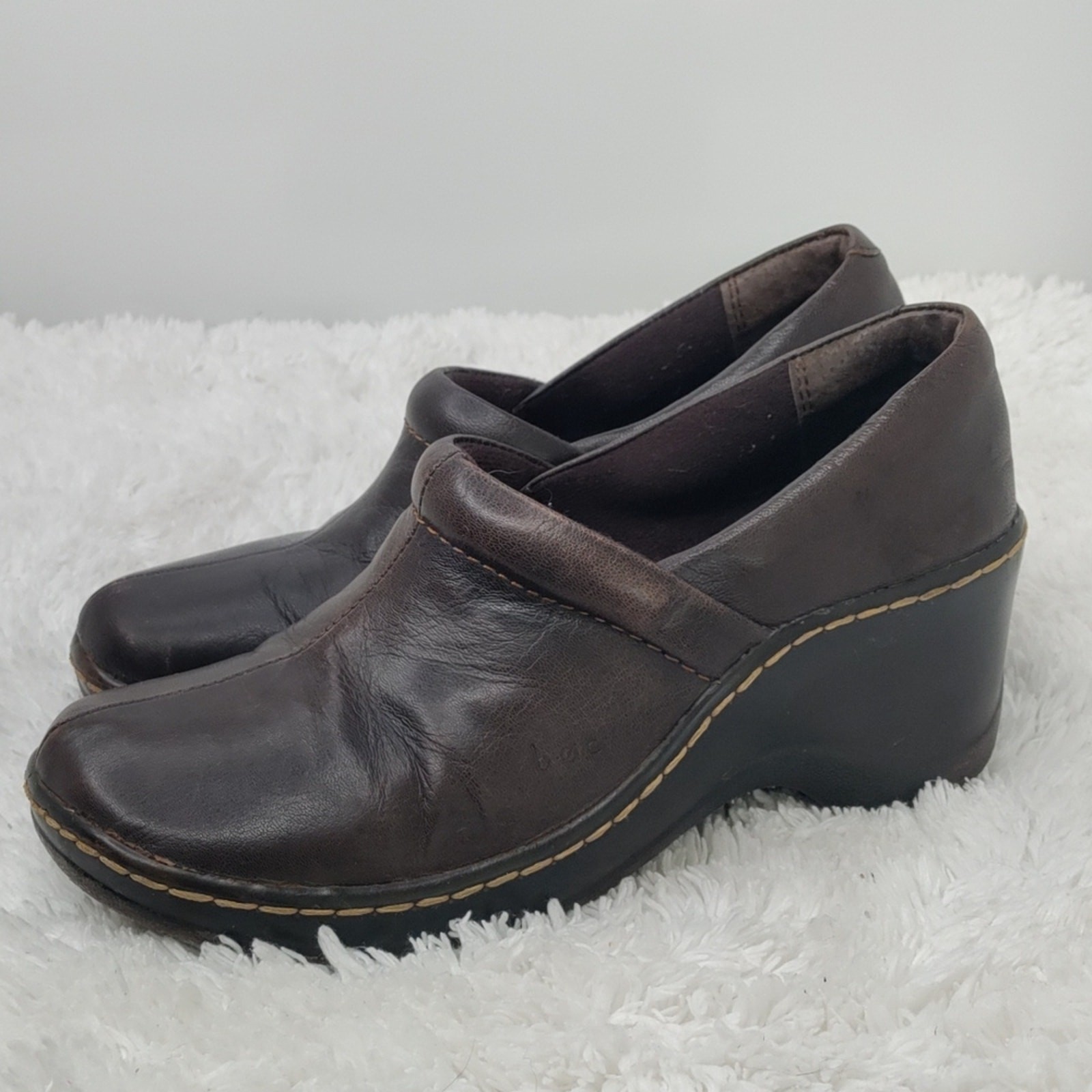 B.o.c brown clogs sz 7