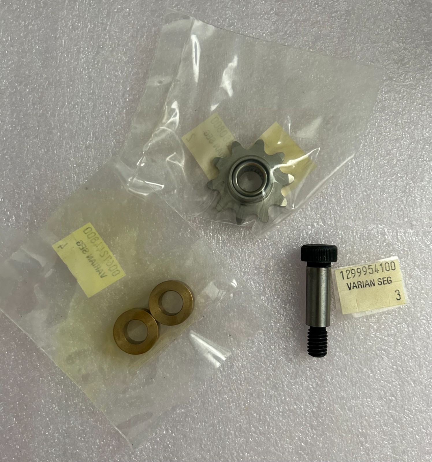 Varian 00-672478-00 Idler Sprocke Assy (A672448,A674101,21-128808, 12-999541)