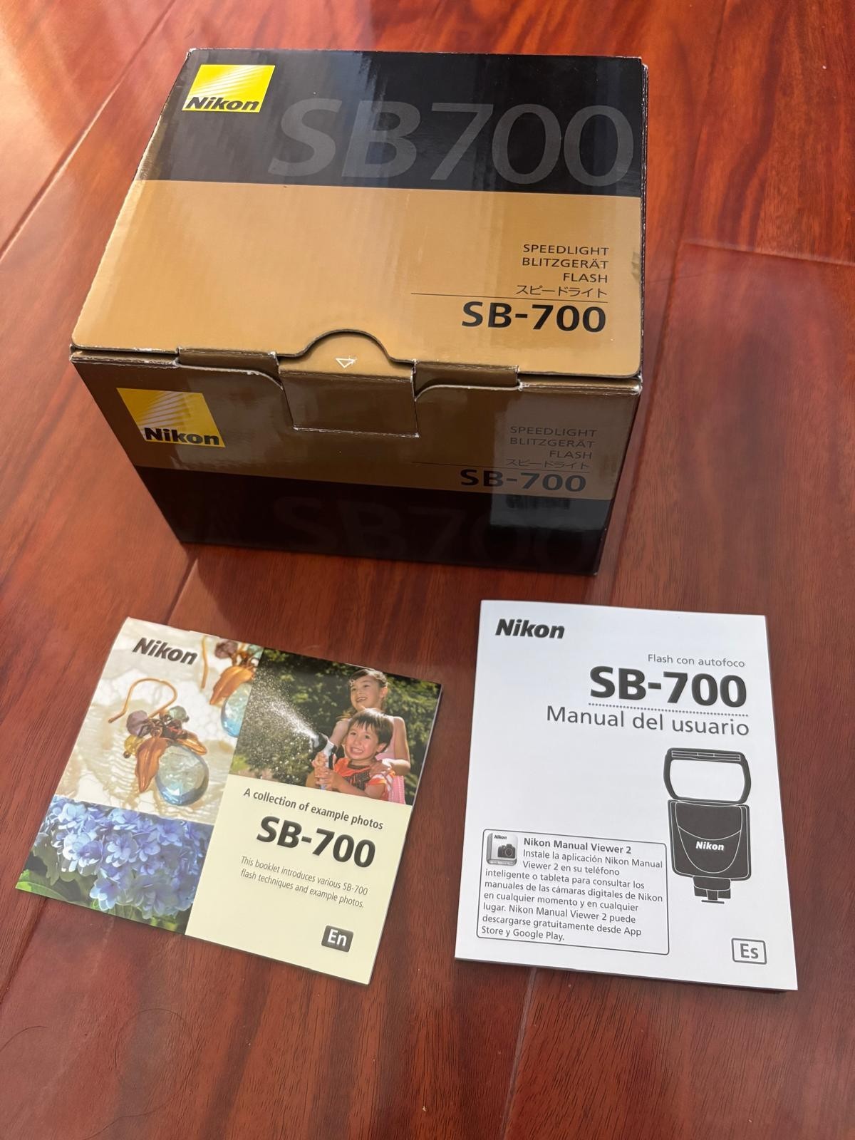 Nikon Speedlight SB-700 Shoe Mount Electronic Flash