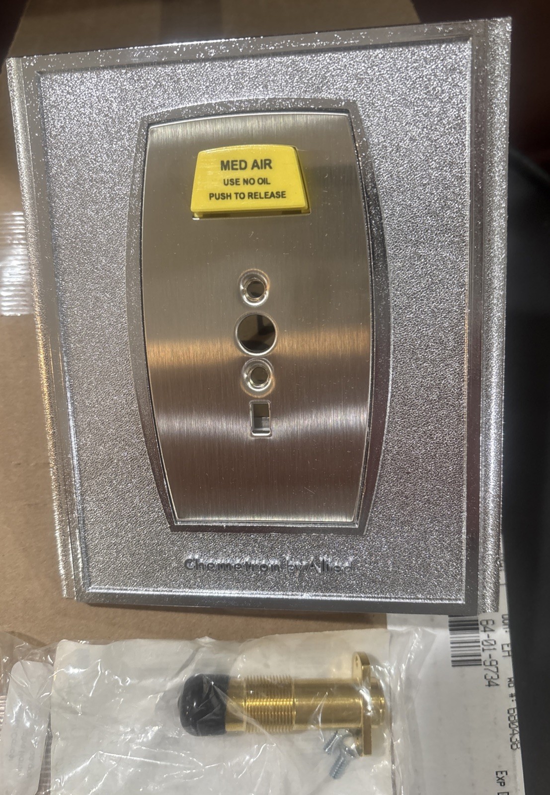 500 Series Allied 64-01-5003P Chemetron  “MED AIR” Wall Trim & +3/4” Valve Body