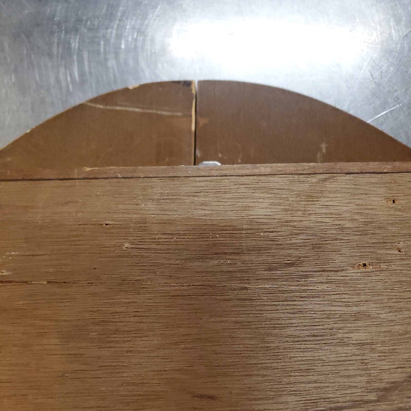 Kings Head Pub & Lodging Dart Board Set Missing Darts Used