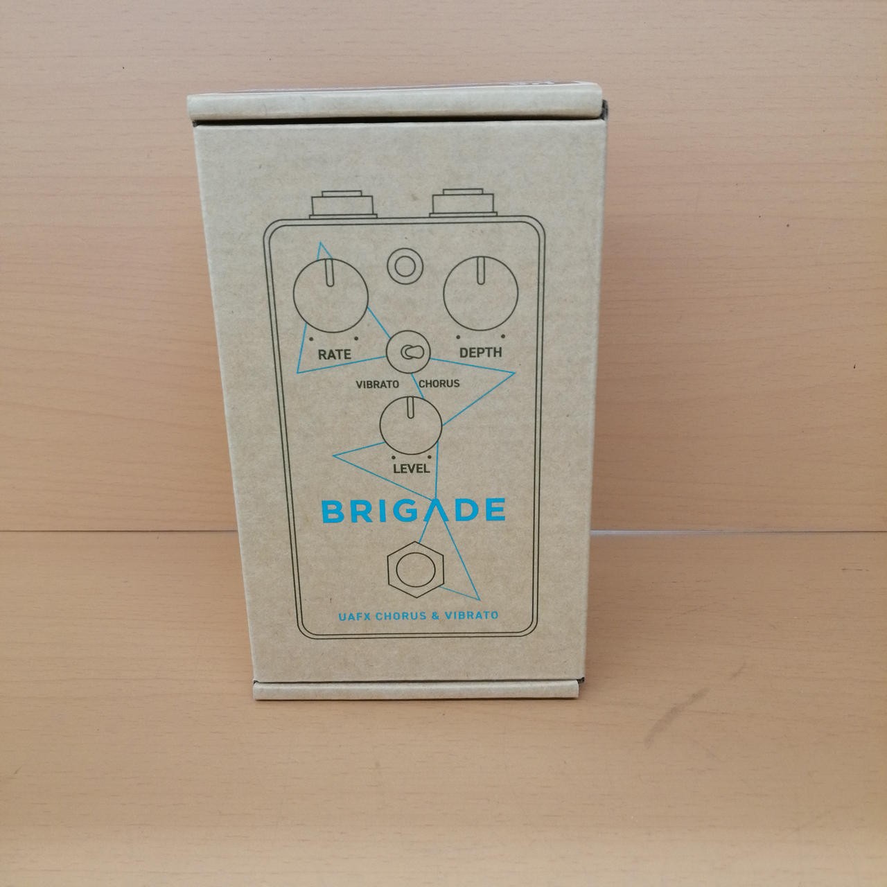 UAFX Brigade Effector Guitar Pedal Effects 1MΩ Input 500Ω Output Used