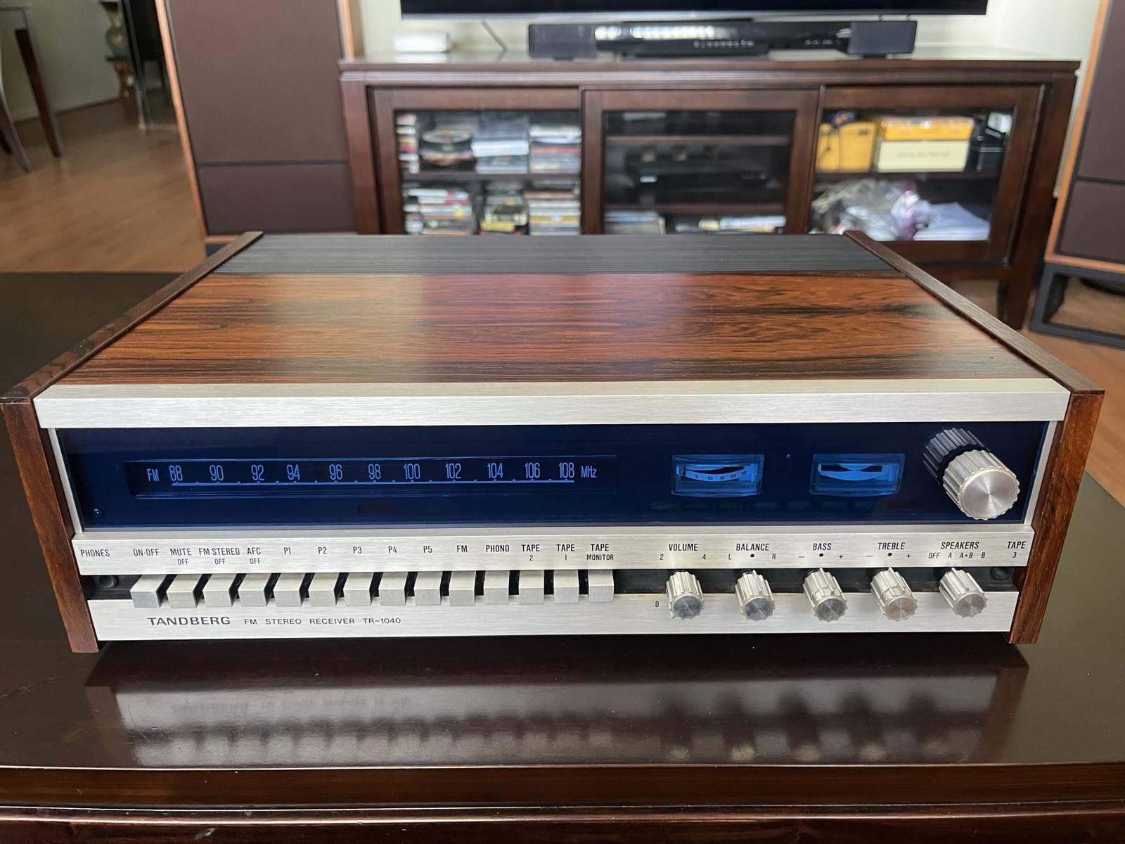 TANDBERG TR-1040 RECEIVER Vintage Stereo for Parts Or Restore