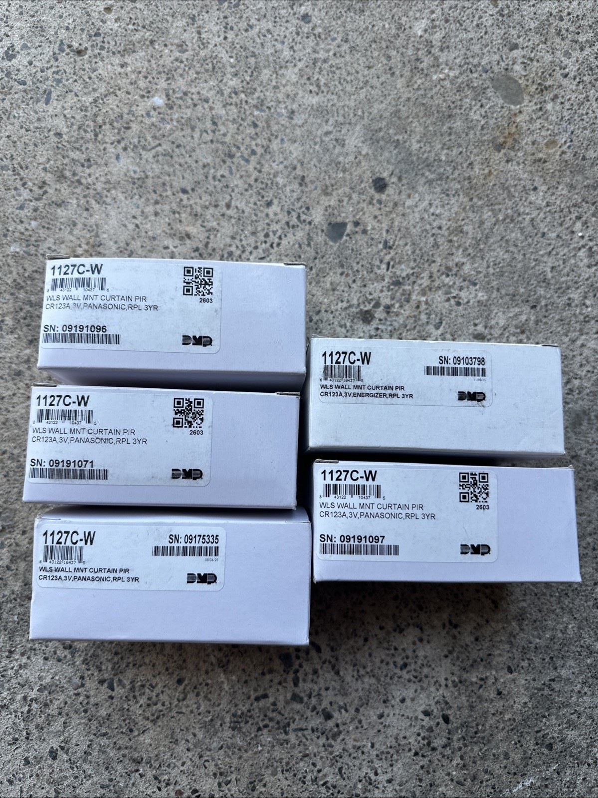 DMP 1127C-W WLS Wall MNT Curtain PIR CR123A. Brand New In Box. Free Shipping!
