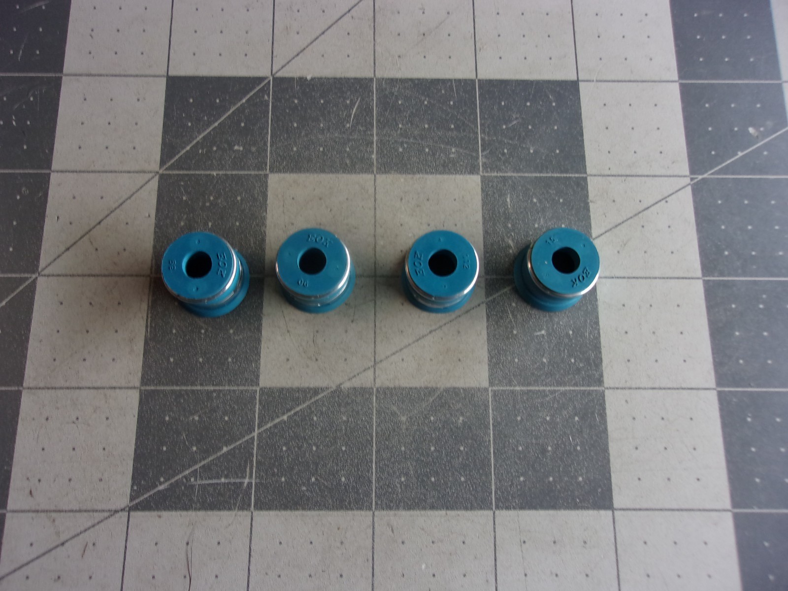 SBI 122-1236 (4) Valve Stem Seals 10198818 '94-'97 Chevy Cavalier L4 134CI 2.2L