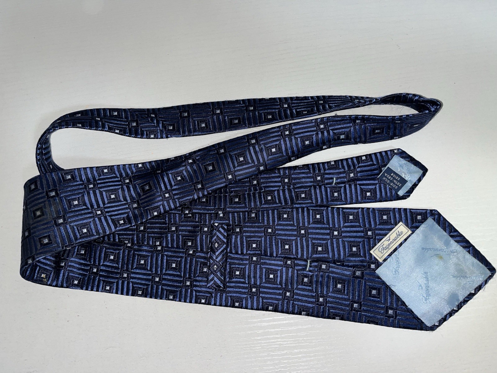 Faconnable Silk Tie Made in Italy Blue Geometric Pattern Designer Necktie