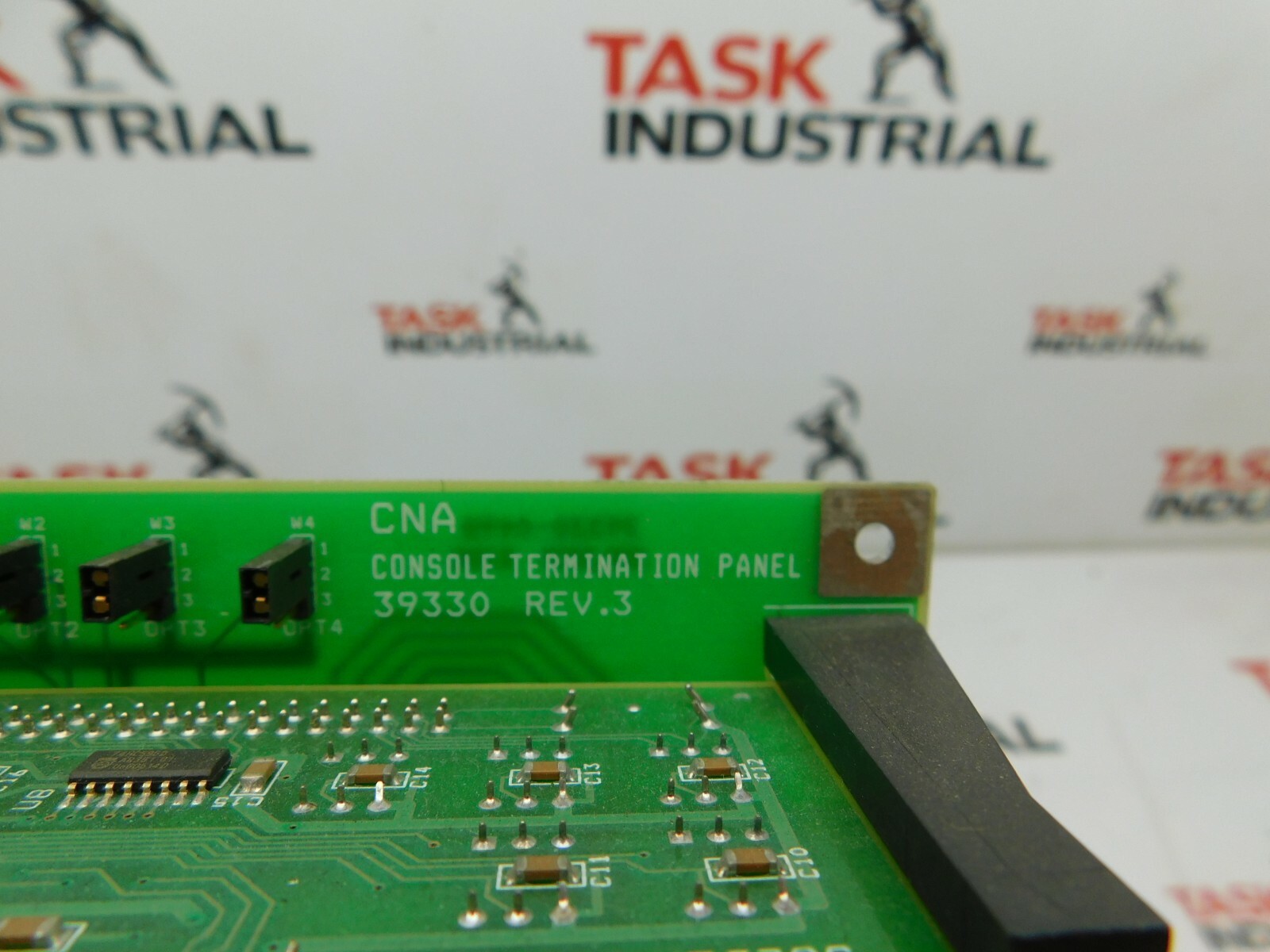 CNA 39330 Rev.3 Console Termination Panel