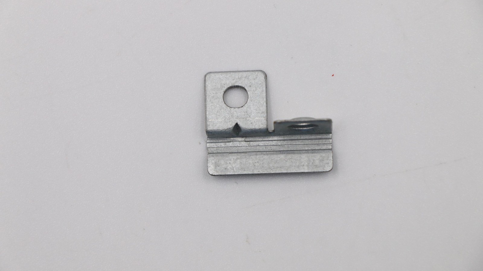00XD297 Mechanical panel bracket