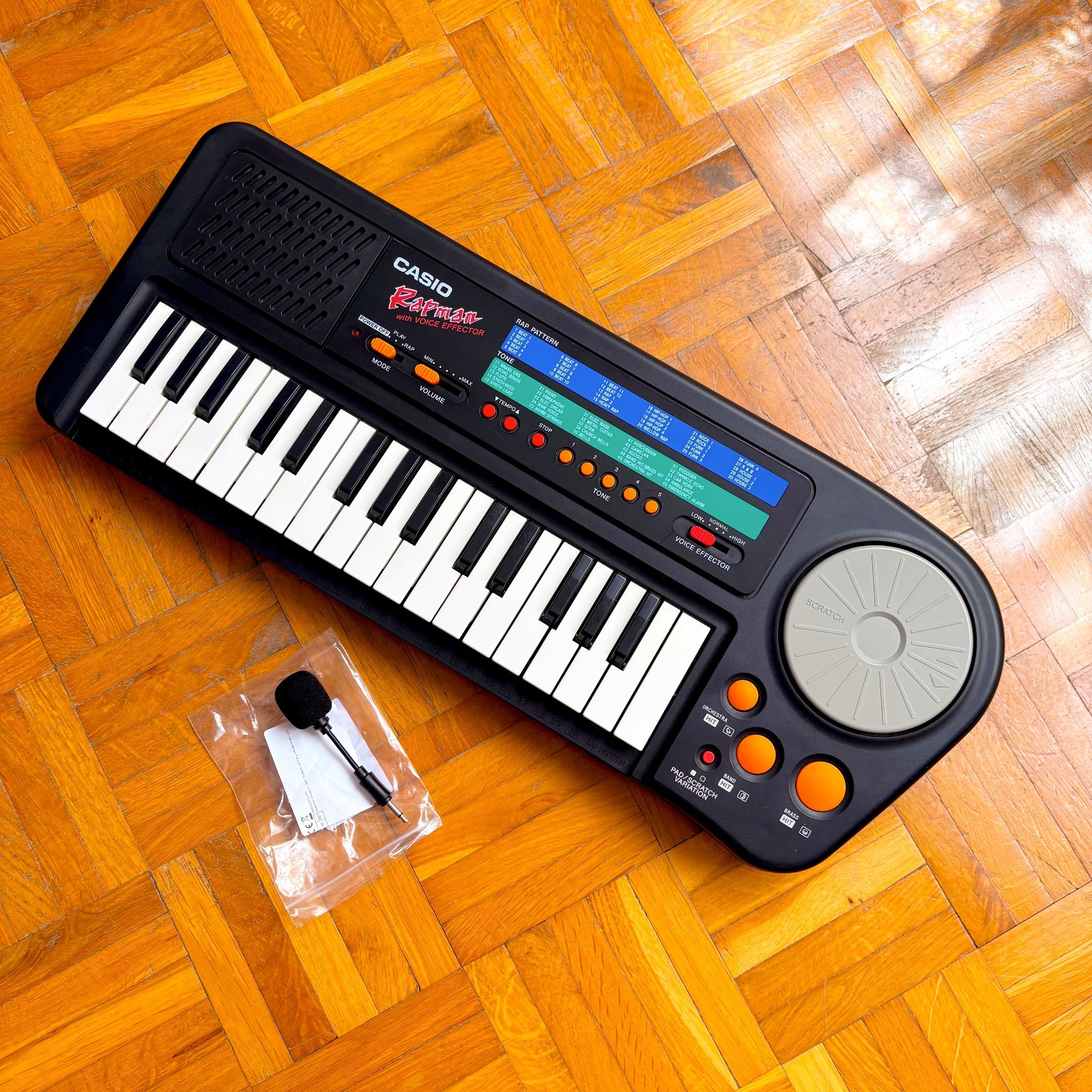 Casio Rapman (Japan,1990) Toy Synth Vocoder and Voice Effector! With microphone!